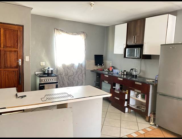 2 BEDROOM HOUSE FOR SALE IN LOTUS GARDENS
